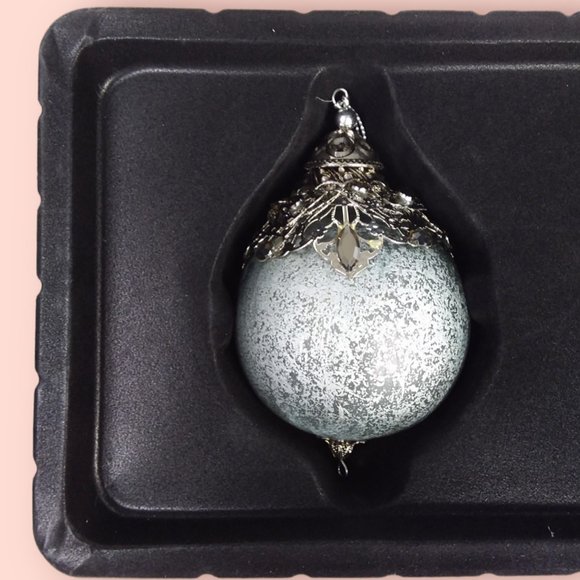 Trimsetter Christmas Ornaments Blown Glass Round Brushed Silver Fancy Gems NIB - Picture 6 of 9